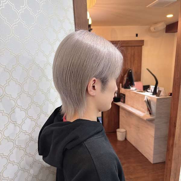 ハイトーン柔らかシルバー|Bulansis Hair