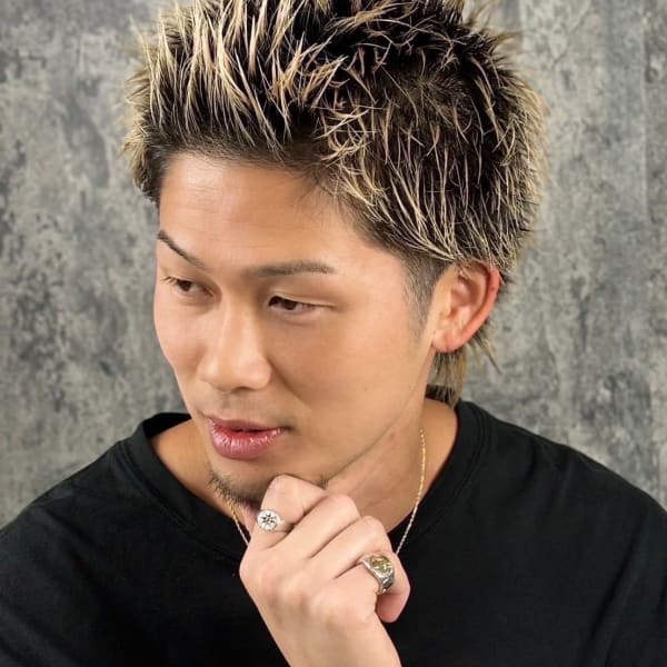 ツーブロスパイキーショート