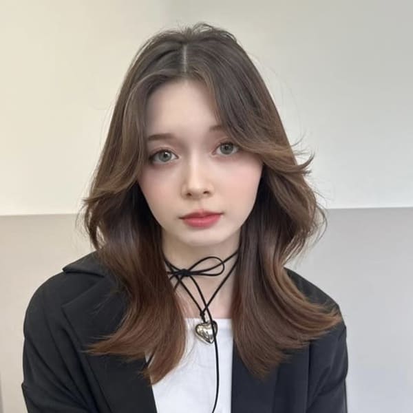 髪質改善ワンレンミディレイヤーカット*Zina千早|全席個室美容室 Zina 千早 髪質改善&トリートメント
