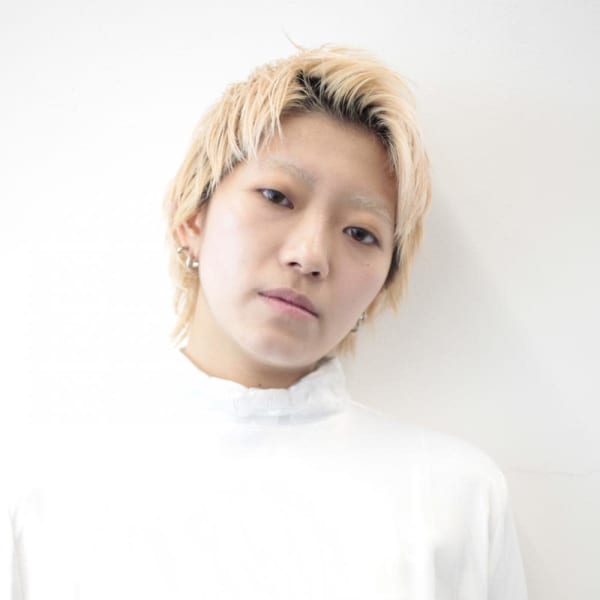 くびレイヤーボブルフネビージュ小顔ワンレンこなれミディ