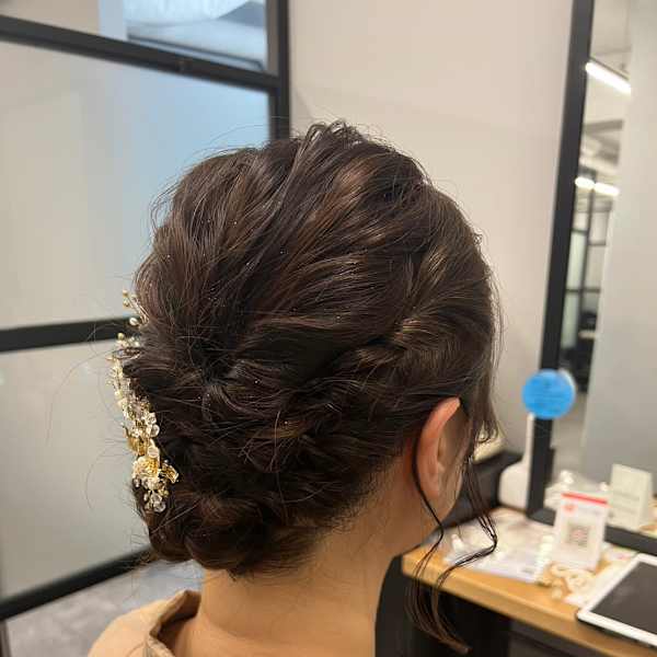 《ROW 川崎》編み込みくるりんぱアップスタイル