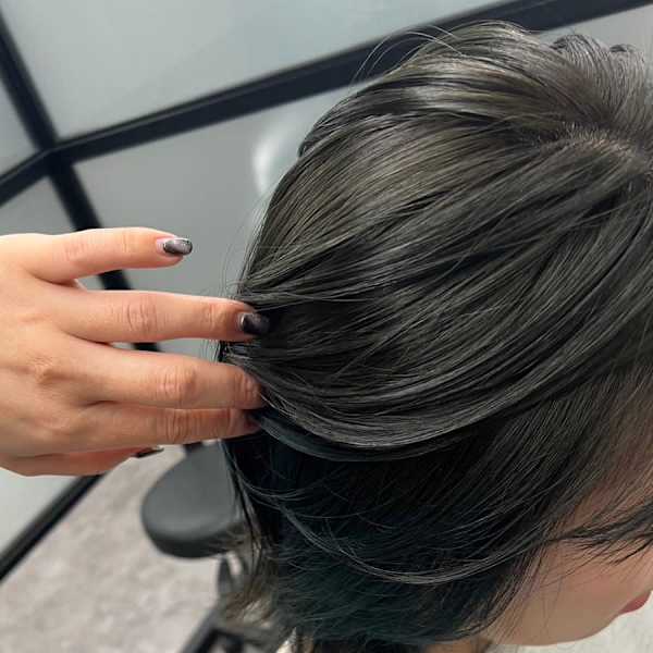 《ROW 川崎》赤み消しカラーオリーブ×インナーカ