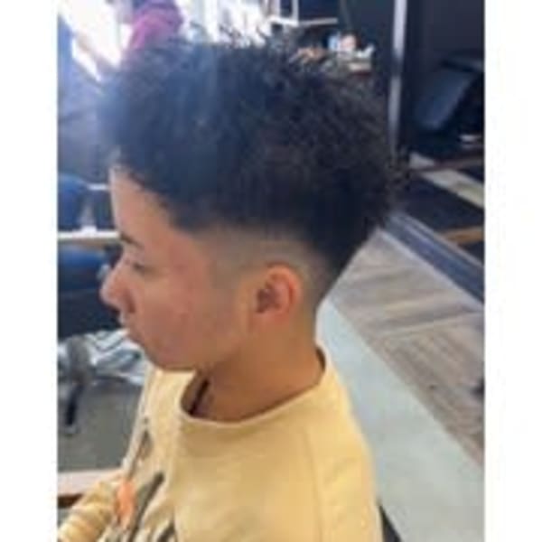 短髪ツイストパーマ|Re charm by anyhow 長岡南七日町店