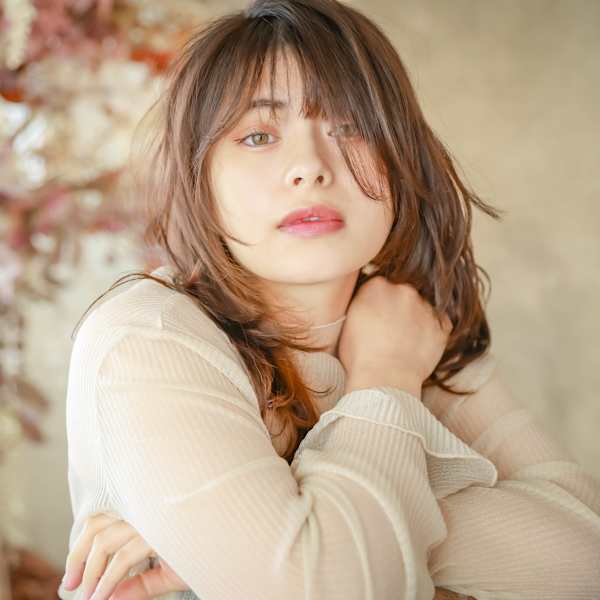 こなれミディ  ウェーブパーマ  ウェットヘア ネビージュ|JENNIE by Menon