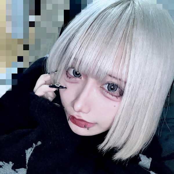 地雷系ホワイトボブ