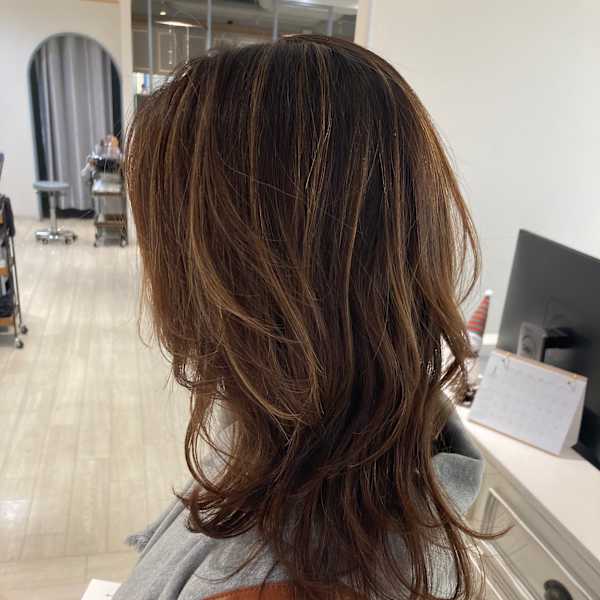 ミセス美髪うる艶ナチュラルロング透明感ハイライト赤羽美容室