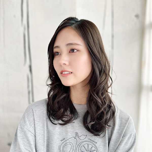 20代30代40代 黒髪レイヤーロング