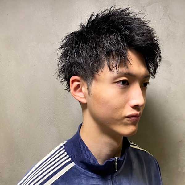 ツイストパーマ　爽やかショートヘア　ハーフアップバング