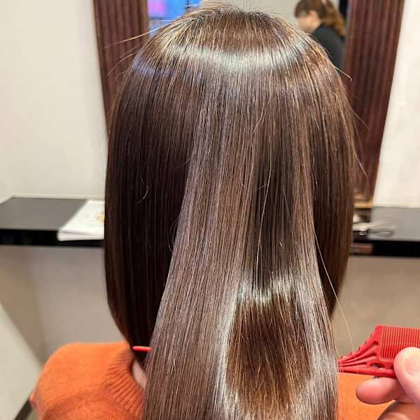 髪質改善/ 縮毛矯正/ 酸熱ストレート/白髪染め/ショート