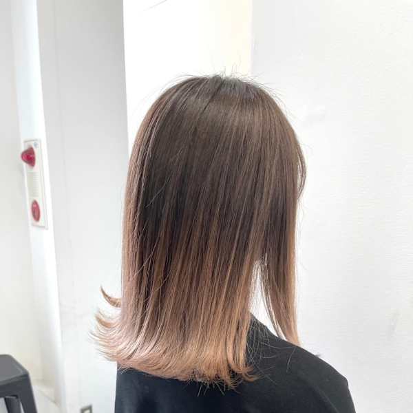 グラデーションベージュ