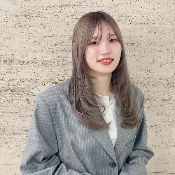 井東　彩乃