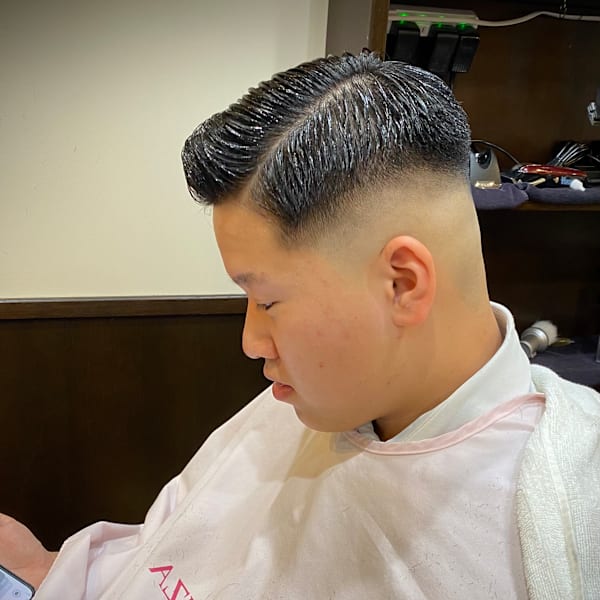 スキンフェード/床屋//バーバー/メンズ