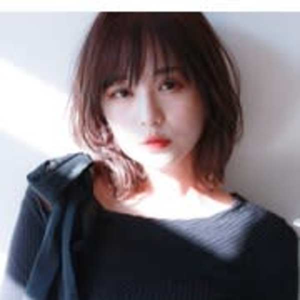 こなれミディ  ウェーブパーマ  ウェットヘア ネビージュ|Menon