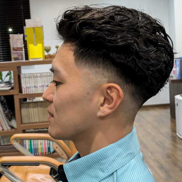 オールバックパーマ