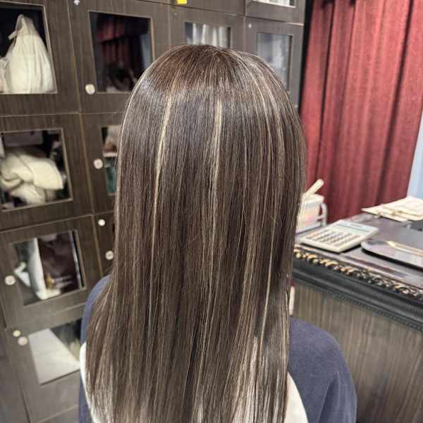 白髪ぼかしハイライトカラー【錦糸町北口】