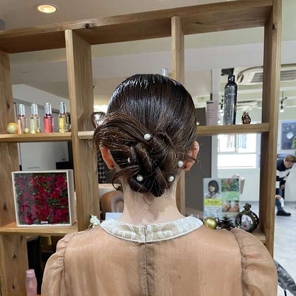 【特別な日の特別ヘアセット】お呼ばれヘア