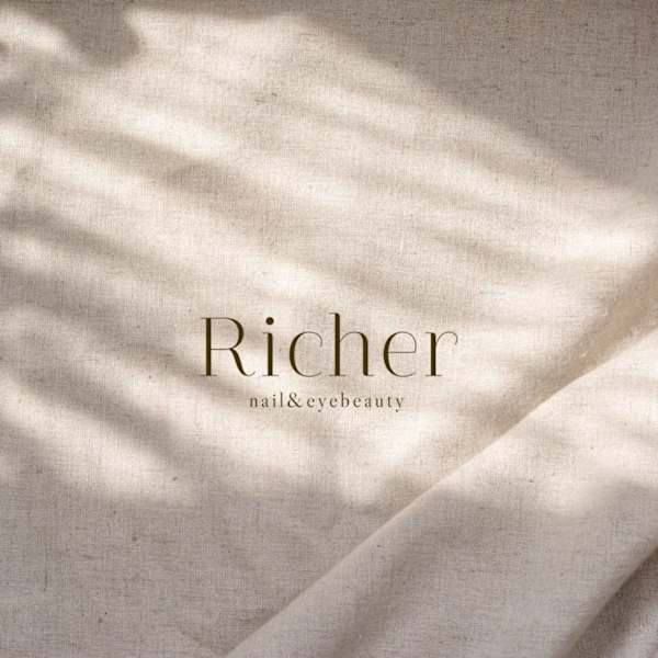 Richer【リシェリ】のスタッフ紹介。レナ