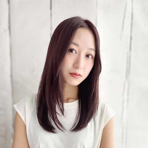 20代30代40代　大人センターパートツヤ髪