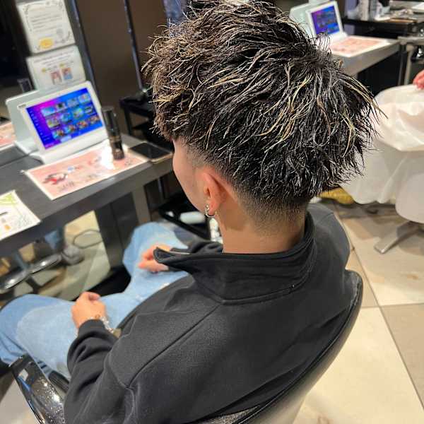 メンズツイストパーマメンズメッシュカラー