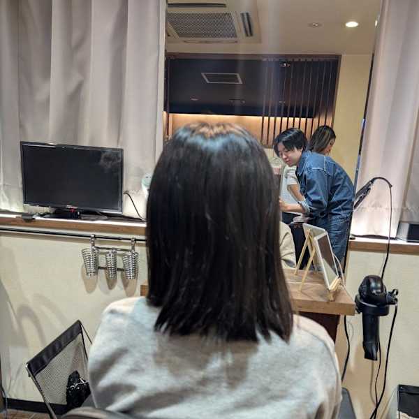 王道黒髪ロングヘアーでイメチェン