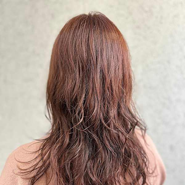 ふんわりロングパーマ×ブラウンピンク