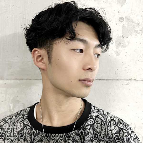 メンズツーブロックセンターパート×スパイラル