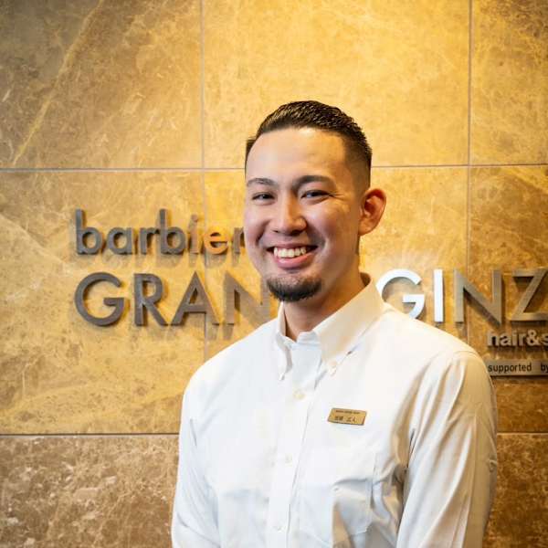 ヘアー&シェービング barbier GRAND GINZA【ヘアーアンドシェービング バルビエ グラン ギンザ】のスタッフ紹介。室橋広人