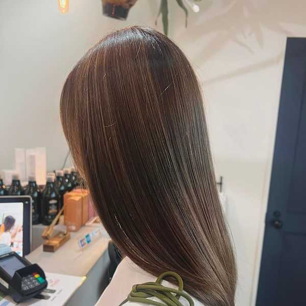 ハイライトカラー髪質改善トリートメント透明感カラー|ARBRE hair&make