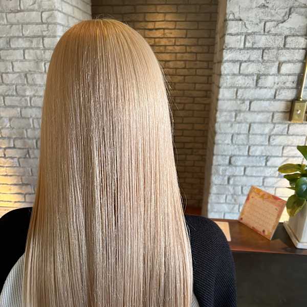 1ブリーチで作るハイトーンカラー♪