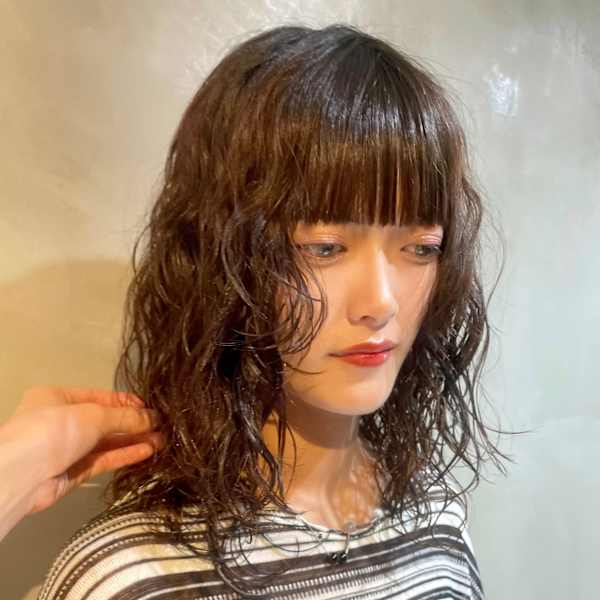 ミディアムレイヤー×パーマスタイル