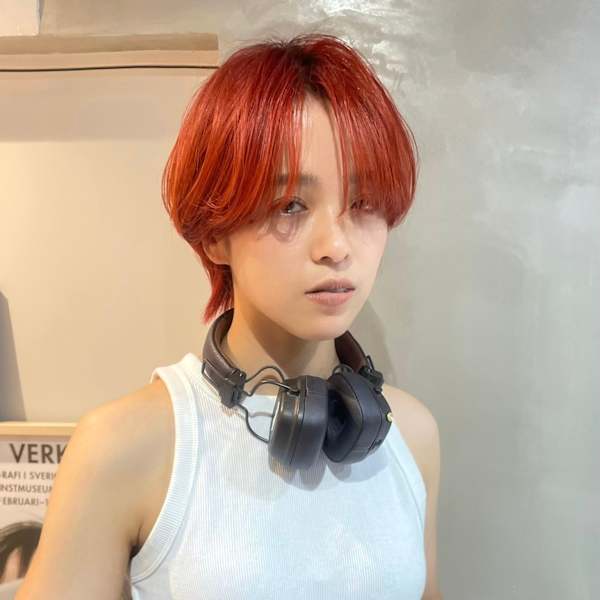 ショートヘア × ブラッドオレンジ