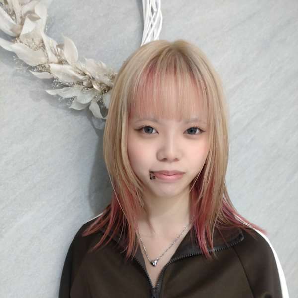 ミディアムレイヤー×インナーピンク|High street Hair