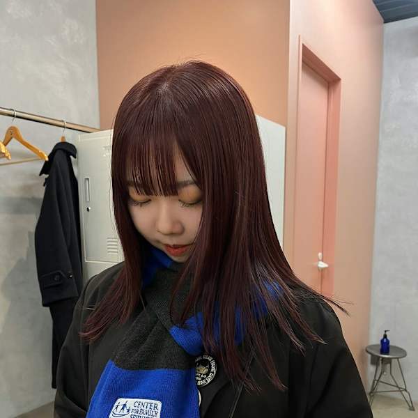 【小川 結女花】ツヤ感 カシスレッド