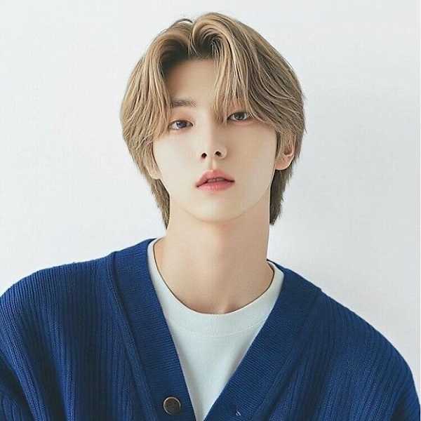 韓国へアカルマパーマセンターパートハイトーンウルフ