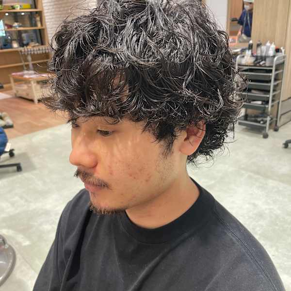 ハードな質感で男らしい印象に【三軒茶屋】|HAIR & MAKE EARTH 三軒茶屋店