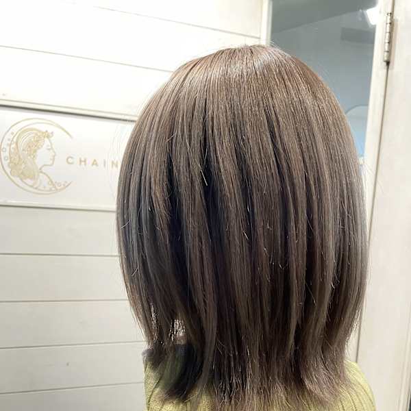 2025流行ボブウルフ×透明感シナモンベージュハイライトカラ