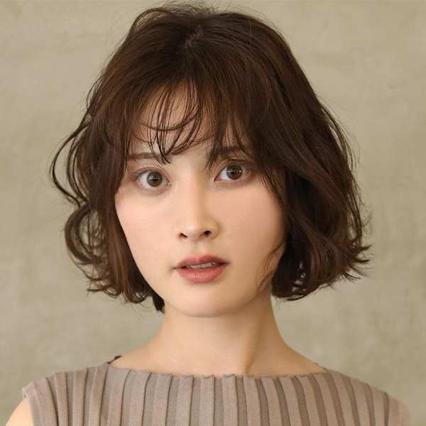 くるんとカールのボブスタイル