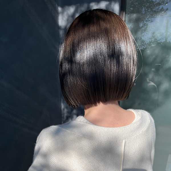 ぱっつんボブ|LA CALMO