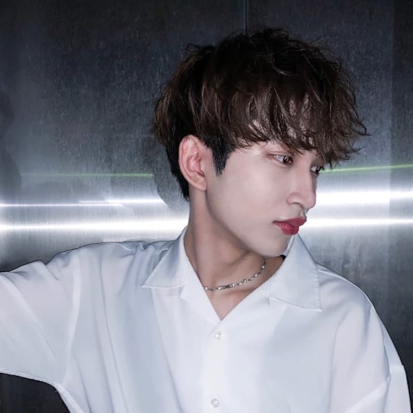 mina by ONE's×スタイル|ONE's Chloe 原宿店 ケアブリーチ/ダブルカラー/インナーカラー