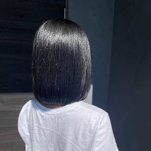 ミディアムボブ|LA CALMO