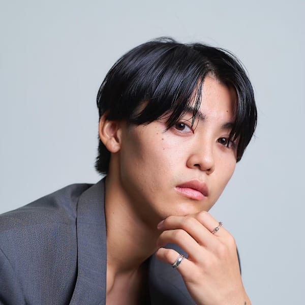 mina by ONE's×スタイル|ONE's Chloe 原宿店 ケアブリーチ/ダブルカラー/インナーカラー