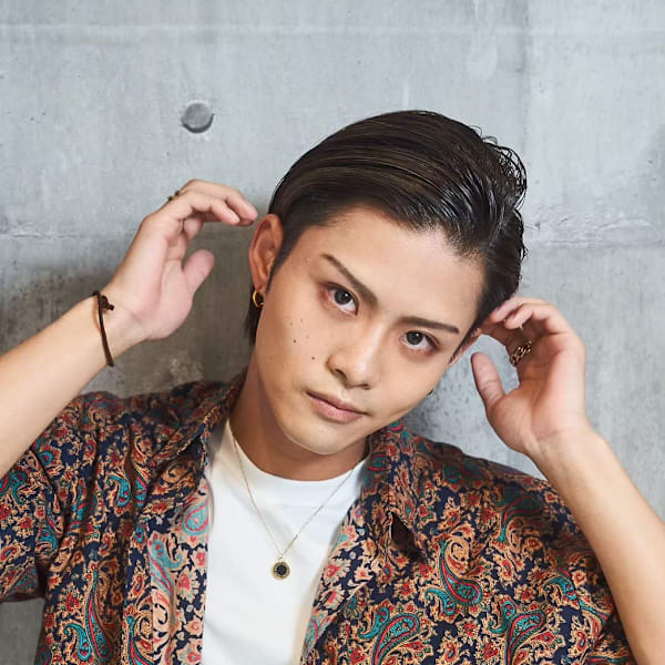 mina by ONE's×スタイル|ONE's Chloe 原宿店 ケアブリーチ/ダブルカラー/インナーカラー