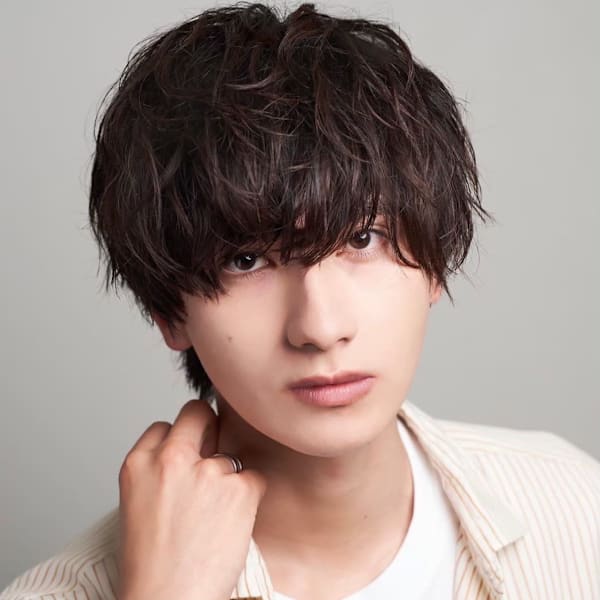 mina by ONE's×スタイル|ONE's Chloe 原宿店 ケアブリーチ/ダブルカラー/インナーカラー