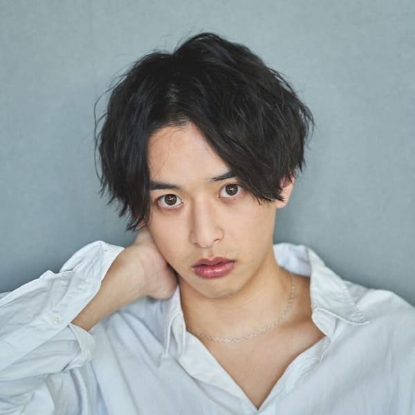 mina by ONE's×スタイル|ONE's Chloe 原宿店 ケアブリーチ/ダブルカラー/インナーカラー