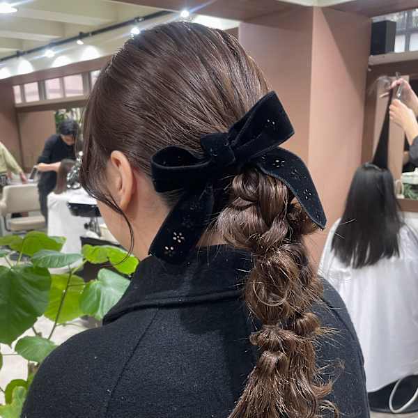 【特別な日の特別ヘア】編みおろしヘア