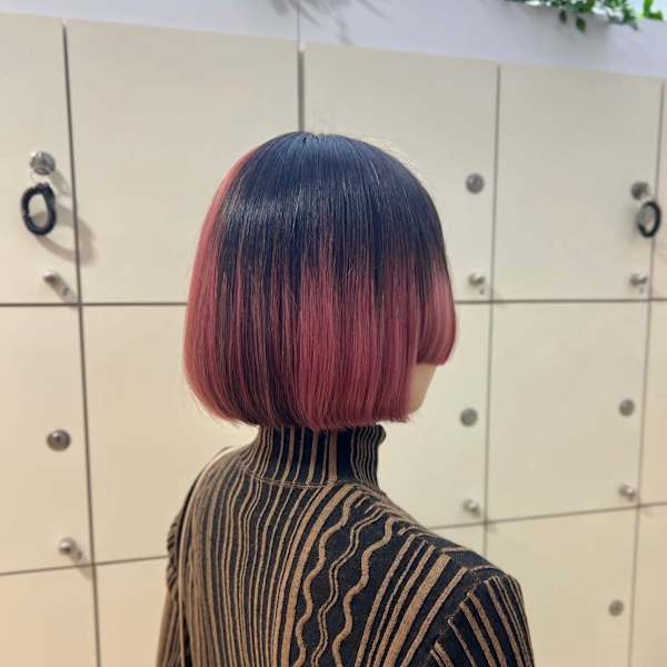 アシンメトリーボブ×デザインカラー PINK