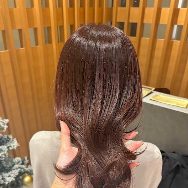 ピンクブラウンカラー