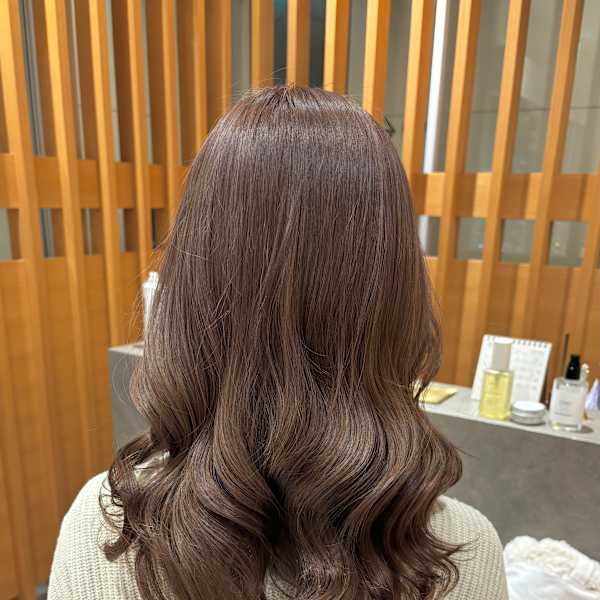 ミルクティーベージュ