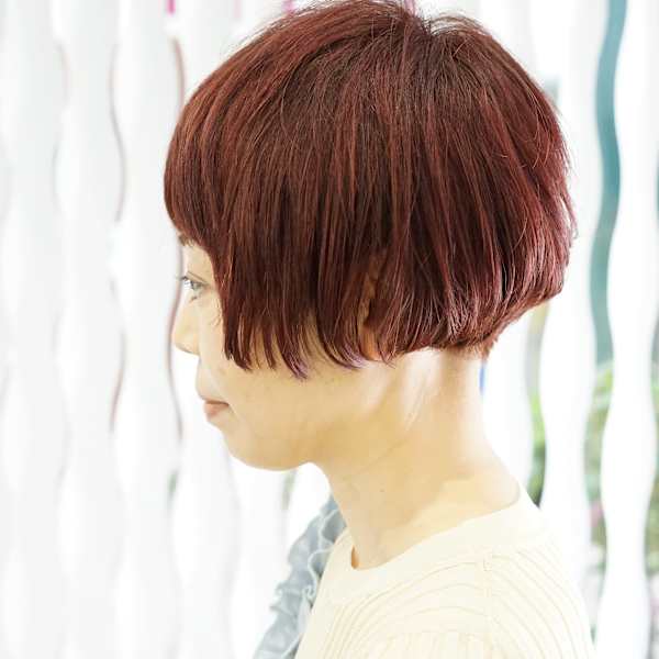 刈り上げ　ショート　ボブ　アシンメトリー