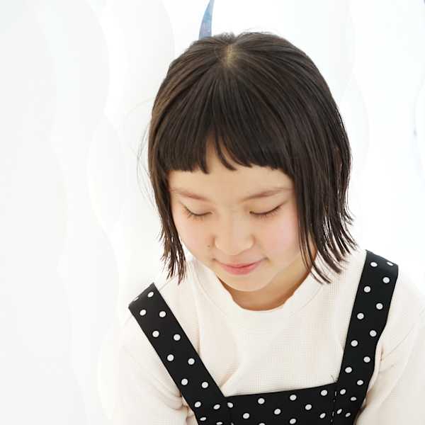 キッズ 外はねボブ